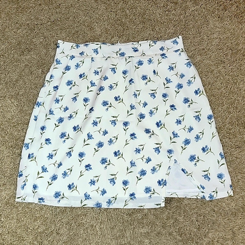 White flower patterned skirt